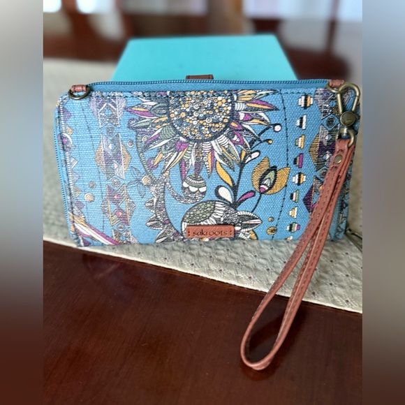 Sakroots Smartphone Wallet Wristlet Purse Owl NWOT - Picture 3 of 10